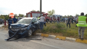 Akyazı'da Trafik Kazası: 5 Yaralı