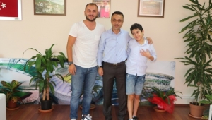 Avrupa 3.sü Ali Şiroğlu Çelikel'i Ziyaret Etti