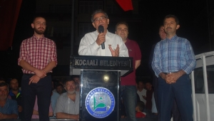 Kocaali`de Demokrasi Yürüyüşü Yapıldı
