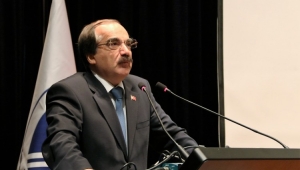 VALİ'DEN AKADEMİSYENLERE ÇAĞRI
