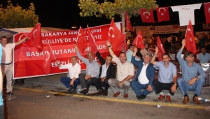 Ferizli Demokrasi Nöbetine Cumhurbaşkanlığı Külliyesinde Devam Etti