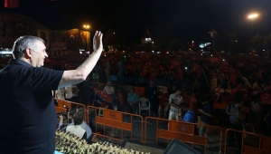 Meydanın Her Metrekaresinde Tarih Yazdık