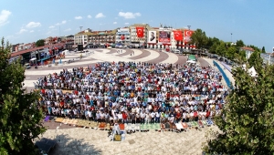 Sakarya Ümmet Cuması İçin Meydanı Doldurdu