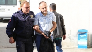 İhraç Edilen 12 Öğretmen Adliyeye Sevk Edildi