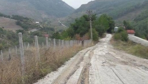 Melekşeoruç Köyü Asfalt Bekliyor