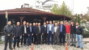 AK Gençlik Akyazı’da Gençlerle Buluştu