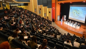 Ortadoğu’da Siyaset ve Toplum Kongresi Sürüyor