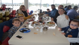 Sakarya Üniversitesi Vakfı Personeli Kahvaltıda