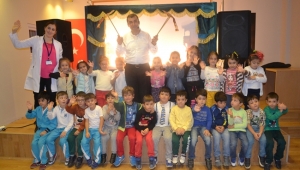Saü Vakfı Okulları Karagöz ve Hacıvatı İzlediler