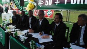 Tuncay Şanlı Sakaryaspor'a İmzayı Attı