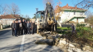 Karapürçek Belediyesi’nden Yol Açma Ve Genişletme Çalışmaları