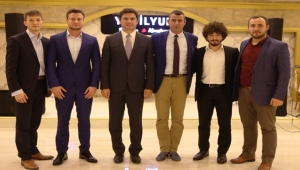 Karatede Altın Gece