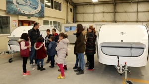 Minik Maceracılar Gezerek Öğreniyor