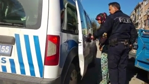 Polis Tırnakçıları Suçüstü Yakaladı