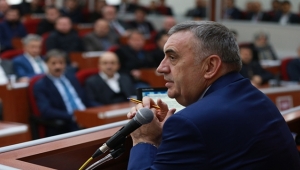 Bize Kimse Diz Çöktüremez