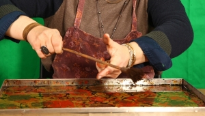 Ebru Geleneksel Sanatların En Nazlısıdır