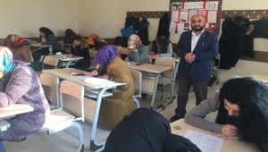 EĞİTİM-BİR-SEN Aday Öğretmenleri Sınava Hazırlıyor