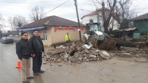 Karapürçek Güvenli Yollar İçin Mesai Saati Gözetmeden Çalışıyoruz