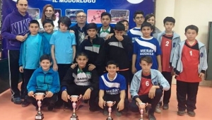 Mithatpaşa Ortaokulu Şampiyon