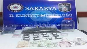 Polis Ekipleri Esrar Ele Geçirdi