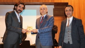 ‘Şiirlerle Osmanlı’ İzleyenleri Mest Etti