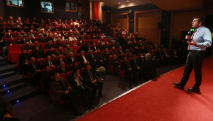 AKM’de Başkanlık Sistemi Konuşuldu