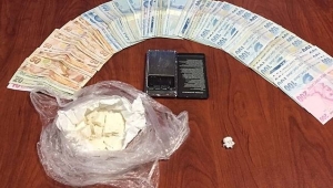 Kasten Adam Öldürme Suçundan Aranan Şahıs Kokainle Yakalandı