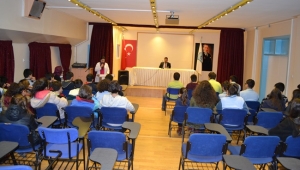 Sakarya Üniversitesi Vakfı Özel Ortaokulu, Gazi Ümit Çelebi'yi ağırladı