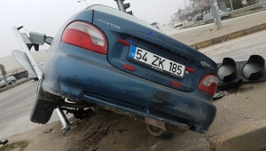 Kontrolden Çıkan Otomobil Refüje Çıktı: 1 Yaralı