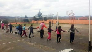 ÖĞRETMENDEN ÖRNEK DAVRANIŞ