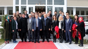 Sağlıkçıların Abdülmelik Abisi Emekli Oldu