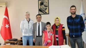 Efecan Engel Tanımadı Ve 3 Kez Türkiye 2’ncisi Oldu