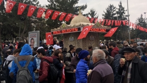 Ferizli Belediyesi İkram Çeşmesini Demokrasi Meydanına Kurdu