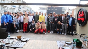 Play-off Öncesi Sakaryasporlu Futbolculara Motivasyon Kahvaltısı