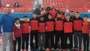 Türkiye Şampiyonası Sakarya Spor Salonunda