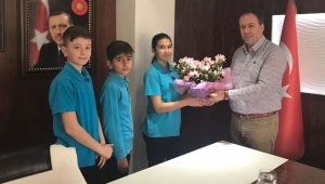 Öğrencilerden Başkan Kaya’ya Teşekkür