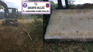 Define Ararken Jandarmaya Yakalandılar