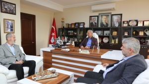 Sakaryaspor Yönetiminden Dişli'ye Ziyaret