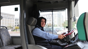Toplu Taşımaya Kadın Eli