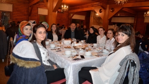 Biz büyük bir aileyiz