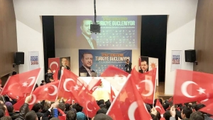 AK Gençliğe 16 İlçede Büyük İlgi