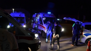 İki Otomobil Kavşakta Çarpıştı: 4 Yaralı