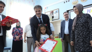 Öğrencilerin Karne Heyecanına Ortak Oldular