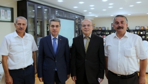 Arifiye Kaymakamı Ve Başkanından Dişli’ye Ziyaret