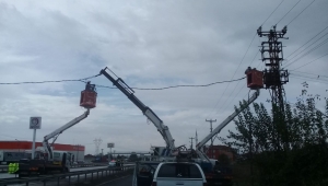 DAMPERİNİ AÇIK UNUTTU ŞEBEKEYİ KOPARDI