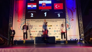 Avrupa 3. Oldu