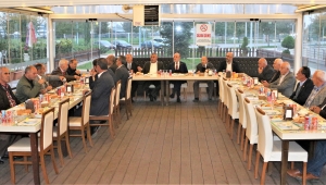 Başkan Öztürk Muhtarları Dinledi