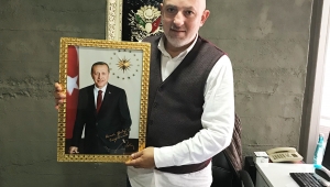 Erdoğan’dan Yuluğ’a İmzalı Portre Jesti