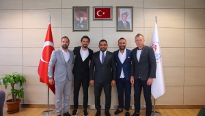 Eski Milli Futbolcular Başkent'e Çıkarma Yaptı