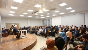 Fikir ve Sanat Akademisi’nin Açılış Dersine Yoğun İlgi
